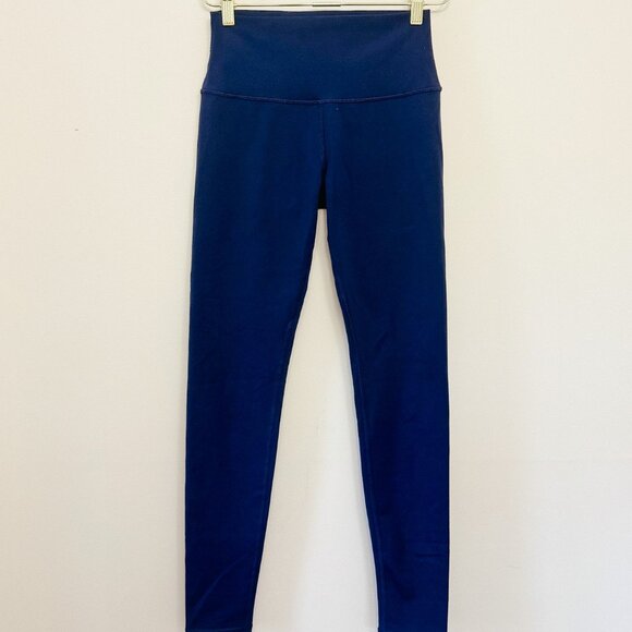 ALO Yoga Pants - Alo 7/8 High-Waist Airbrush Legging Size Small
